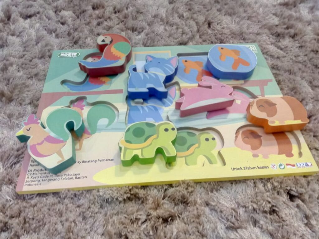 Puzzle Chunky Binatang Peliharaan — mainan kayu edukatif Nobie Toys