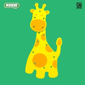Papan Jahit 3D Jerapah — mainan kayu edukatif Nobie Toys