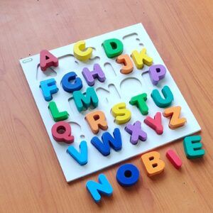 Puzzle Chunky Alphabet Huruf Besar — mainan kayu edukatif Nobie Toys